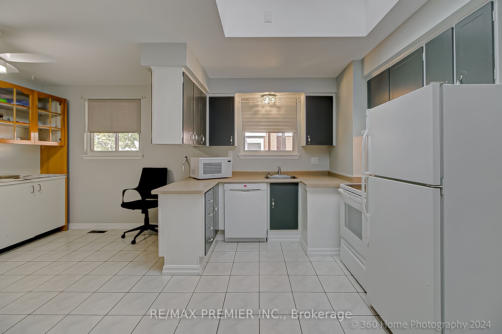 151 Clements Rd E