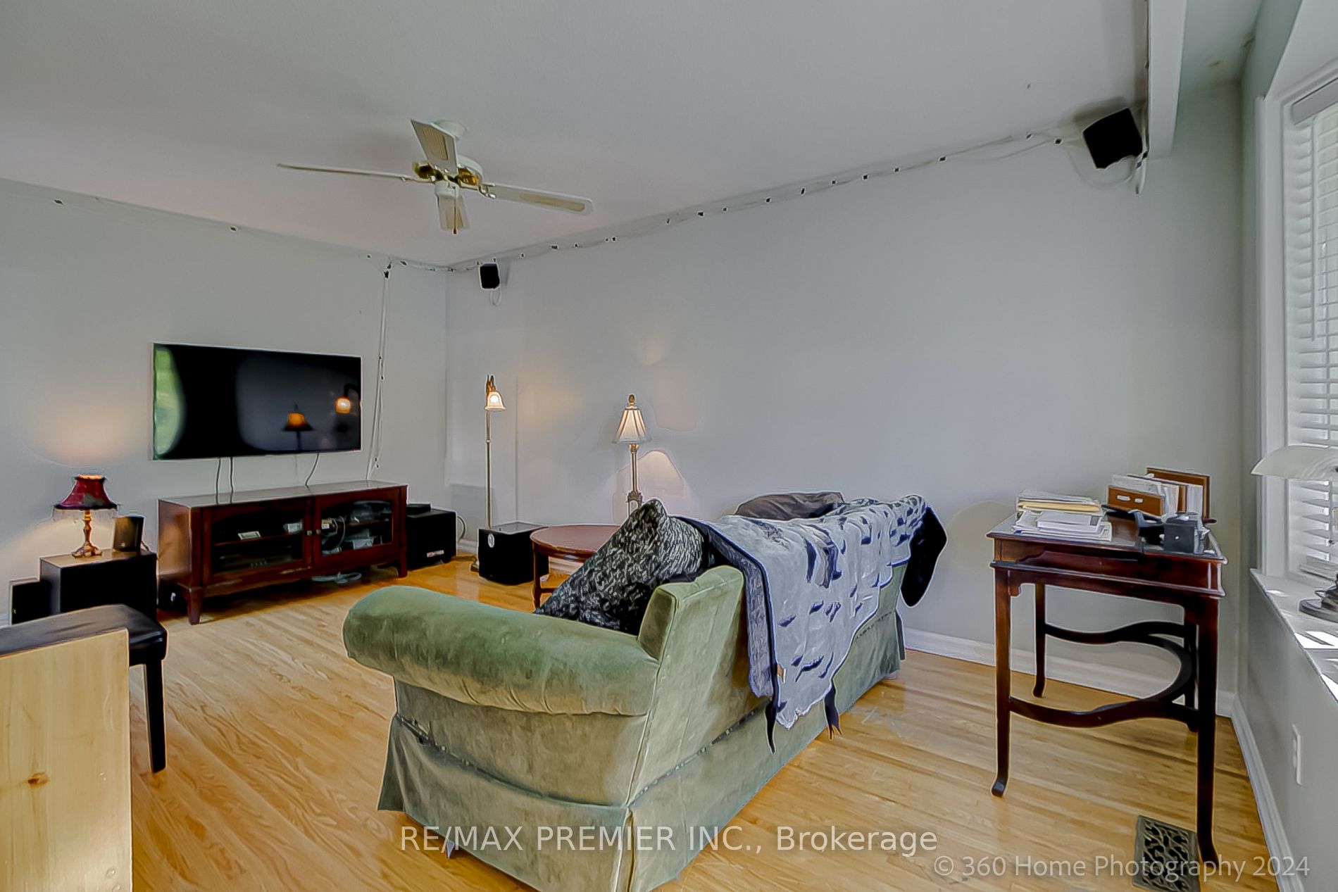 151 Clements Rd E