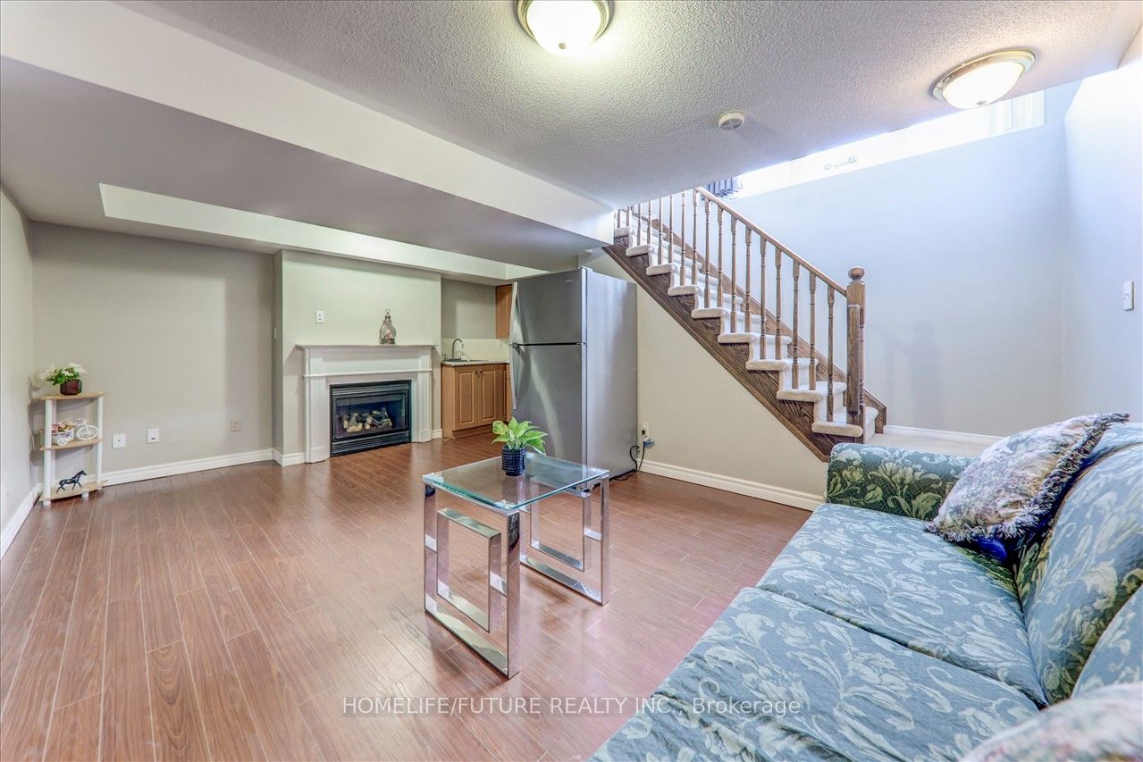 123 Silverwood Circle