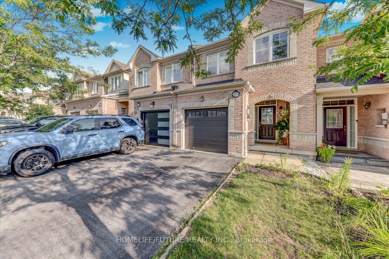 123 Silverwood Circle