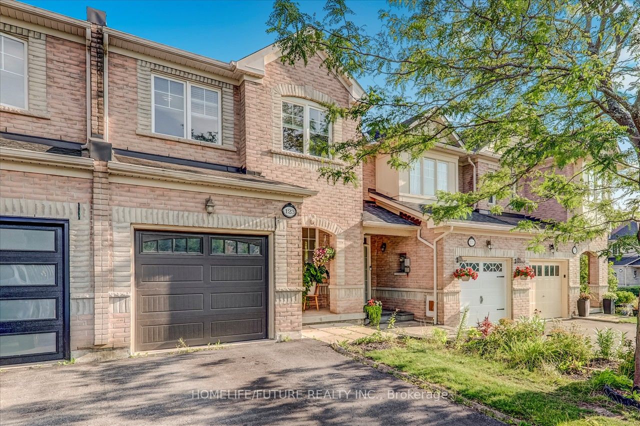 123 Silverwood Circle