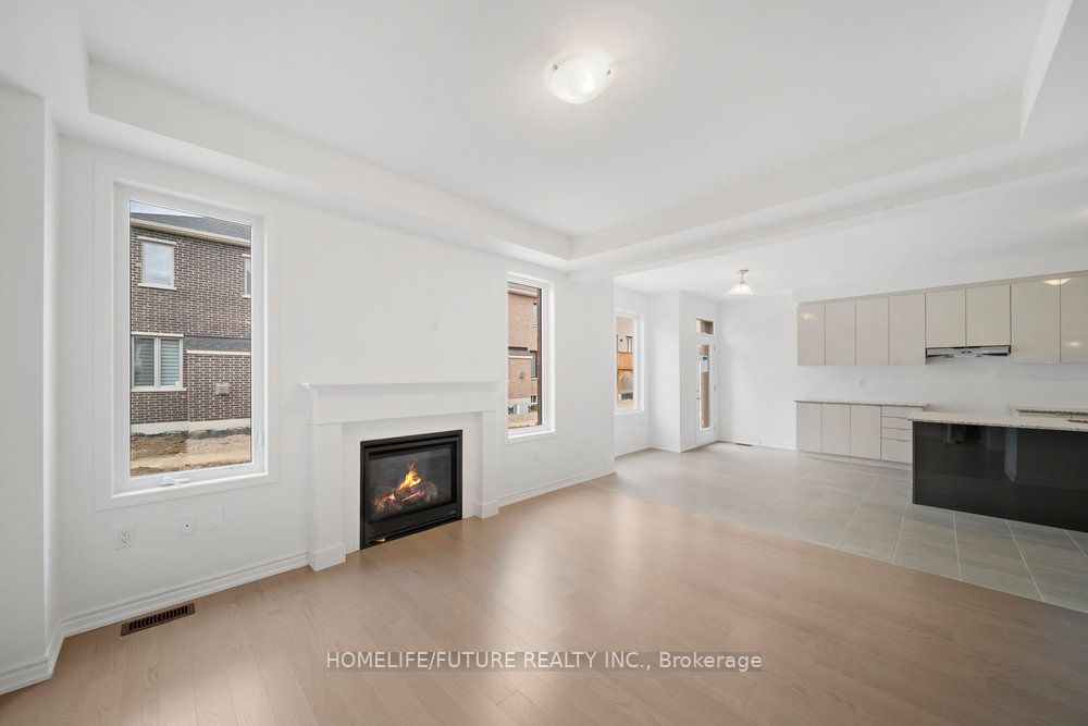 1408 Mockingbird Square