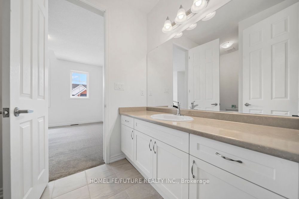 1408 Mockingbird Square