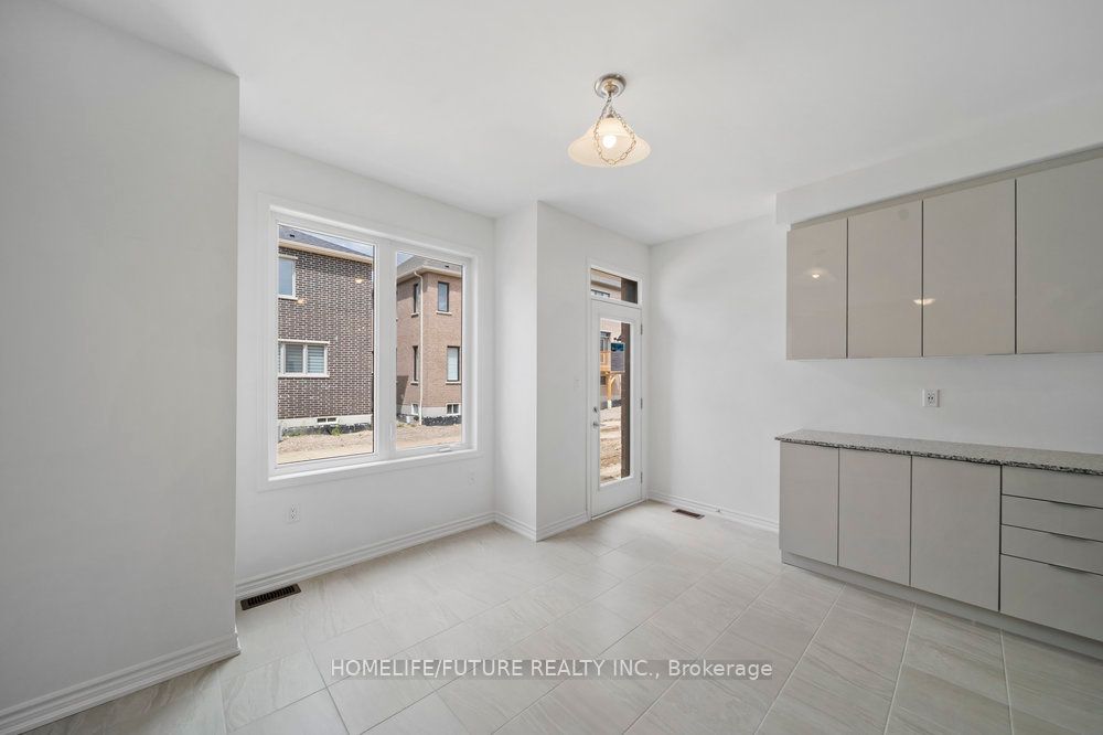 1408 Mockingbird Square