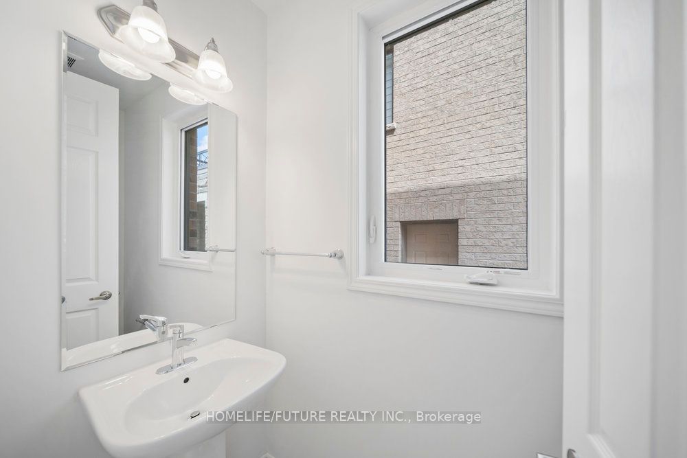 1408 Mockingbird Square