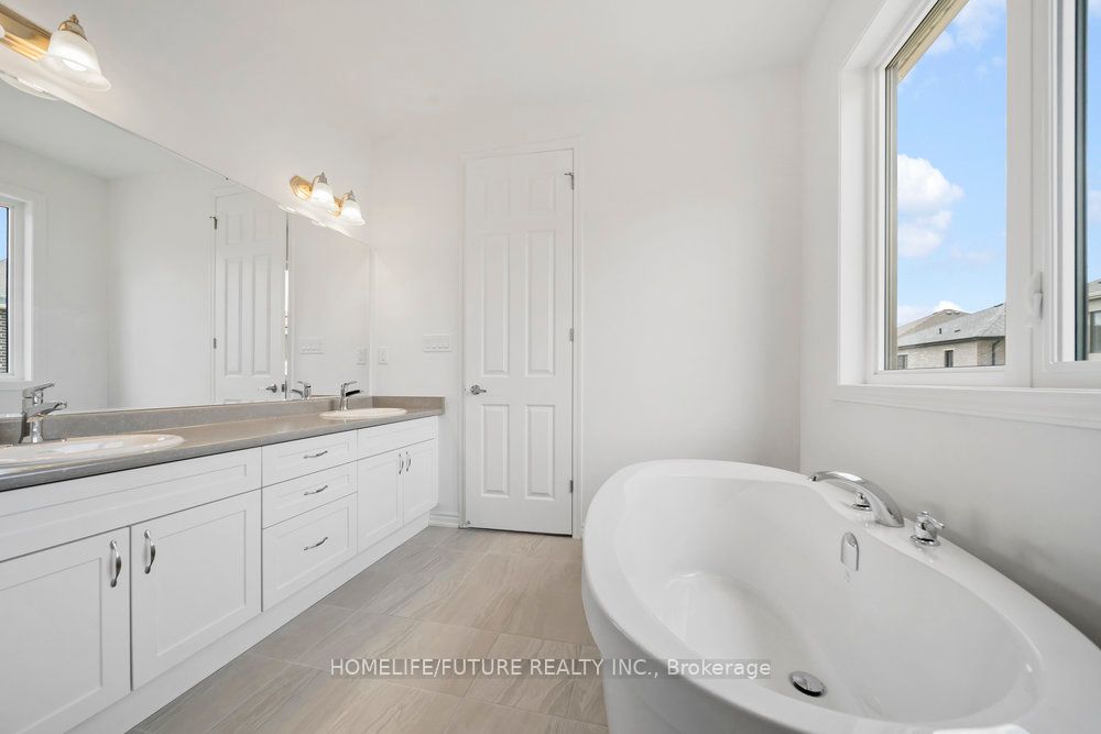 1408 Mockingbird Square