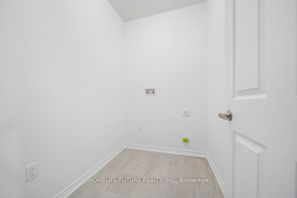 1408 Mockingbird Square