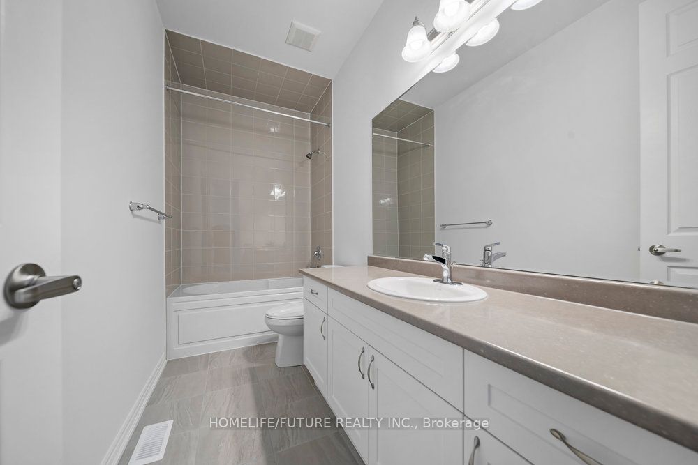 1408 Mockingbird Square