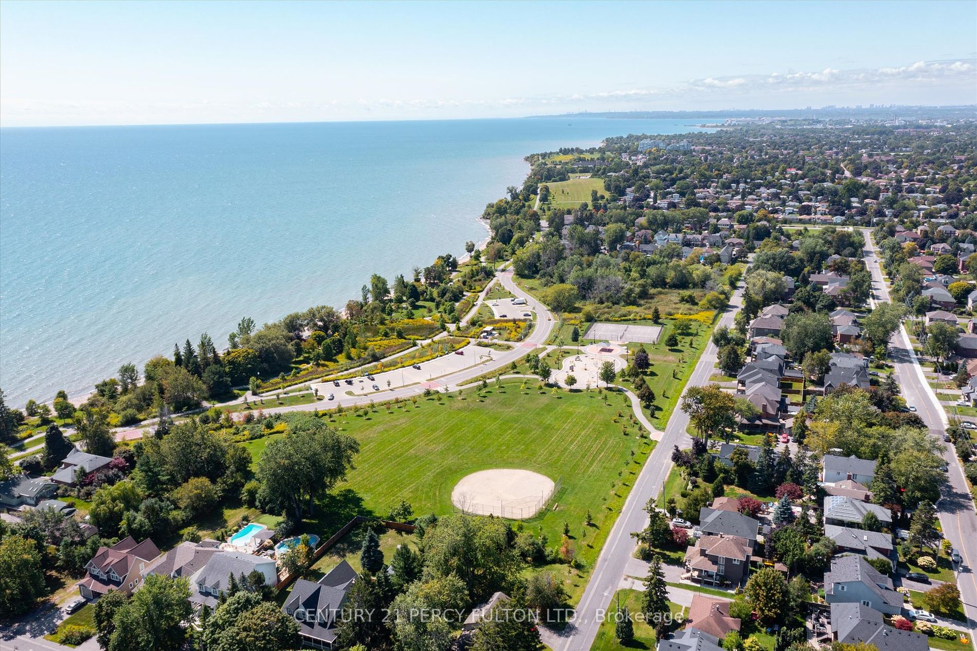60 Cluett Dr