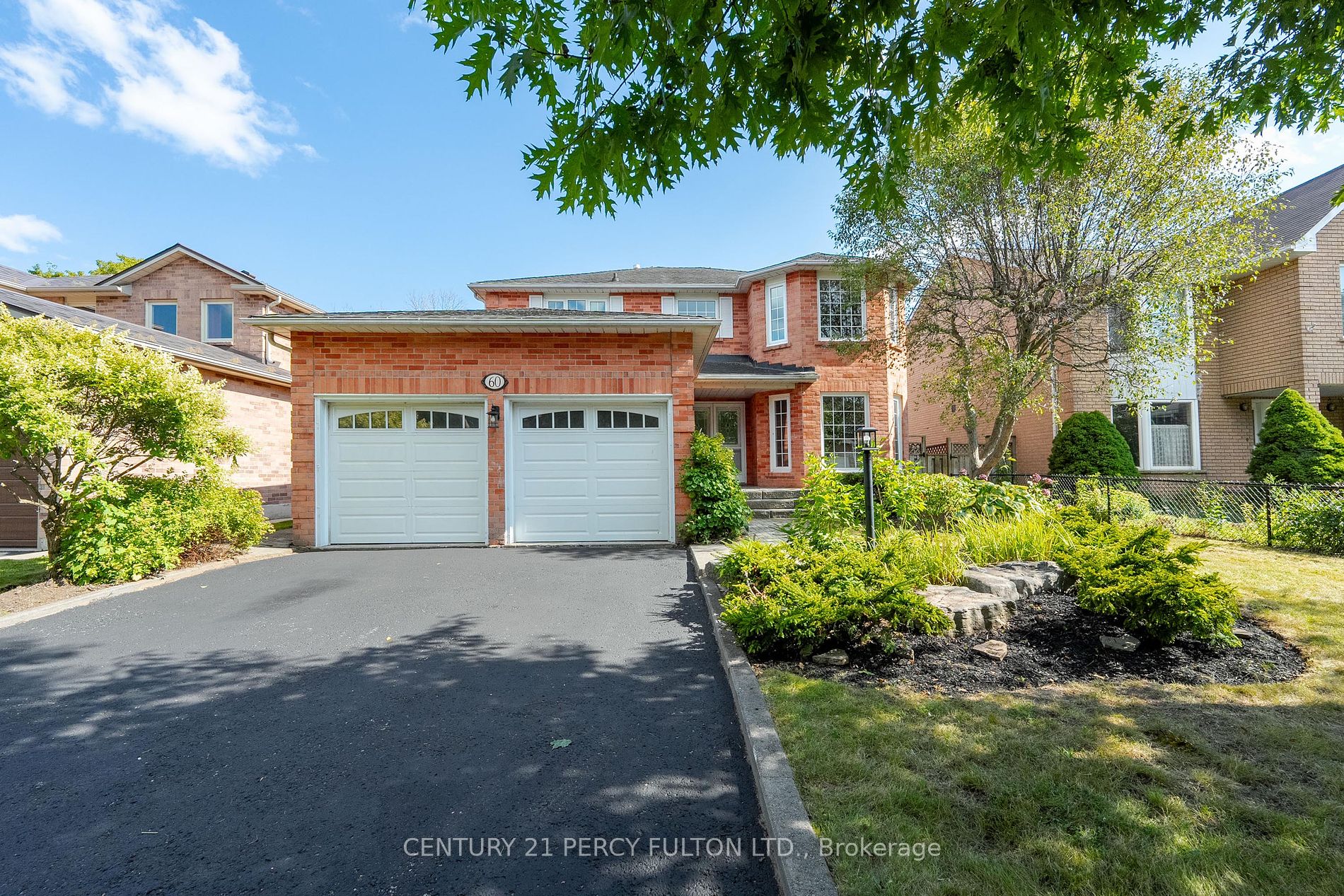 60 Cluett Dr