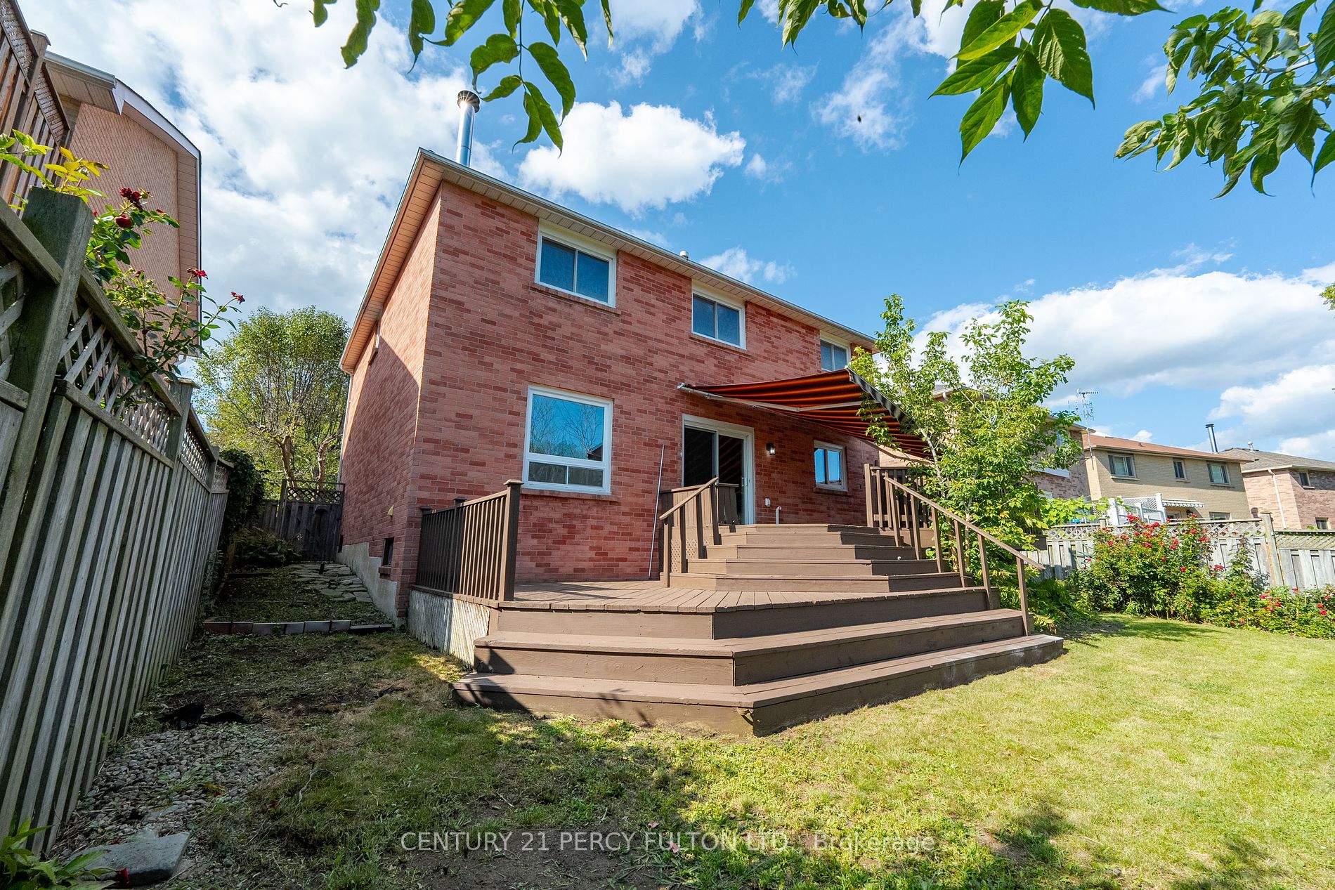 60 Cluett Dr