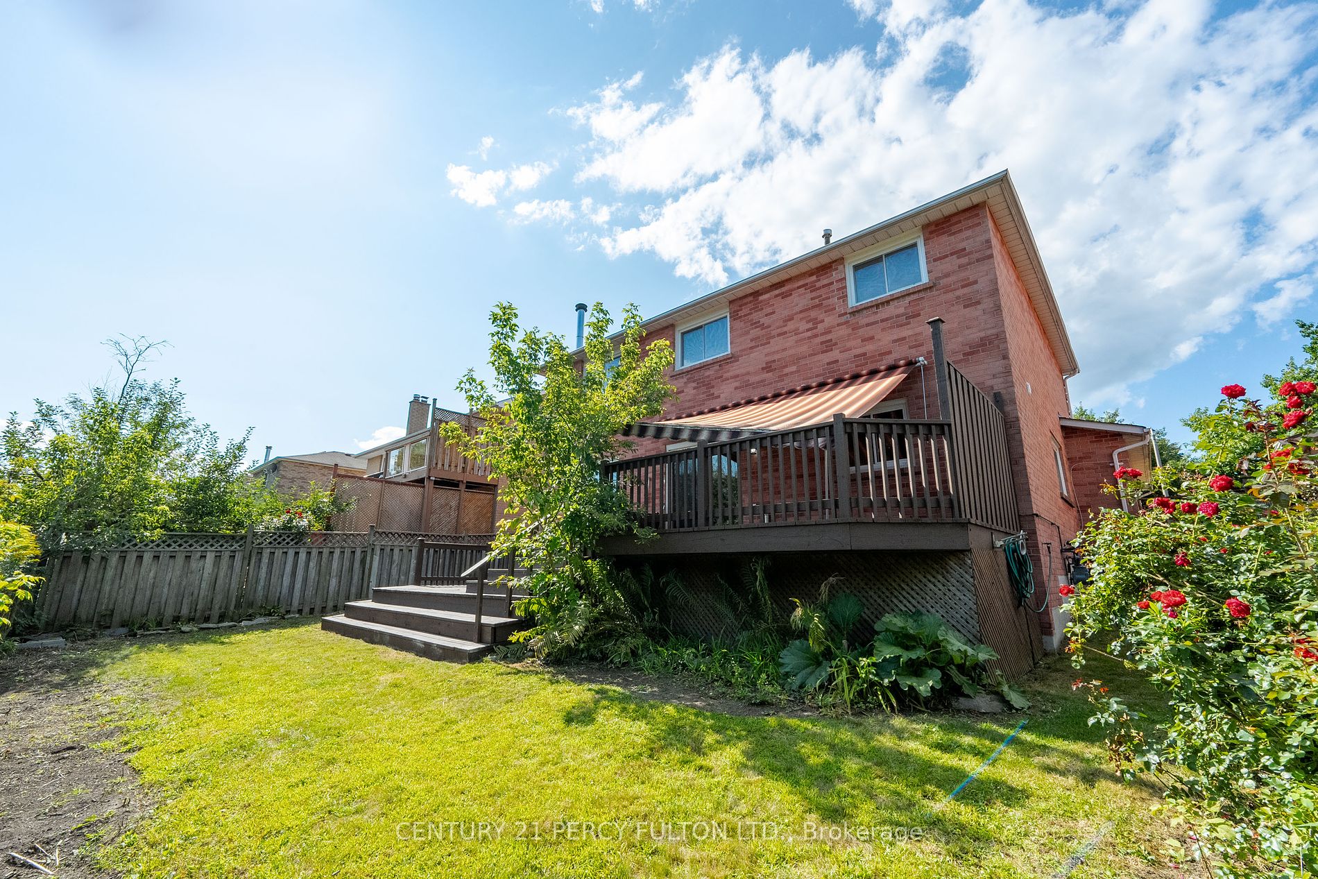 60 Cluett Dr