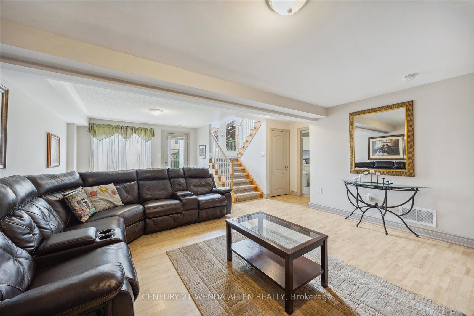 1433 Gord Vinson Ave