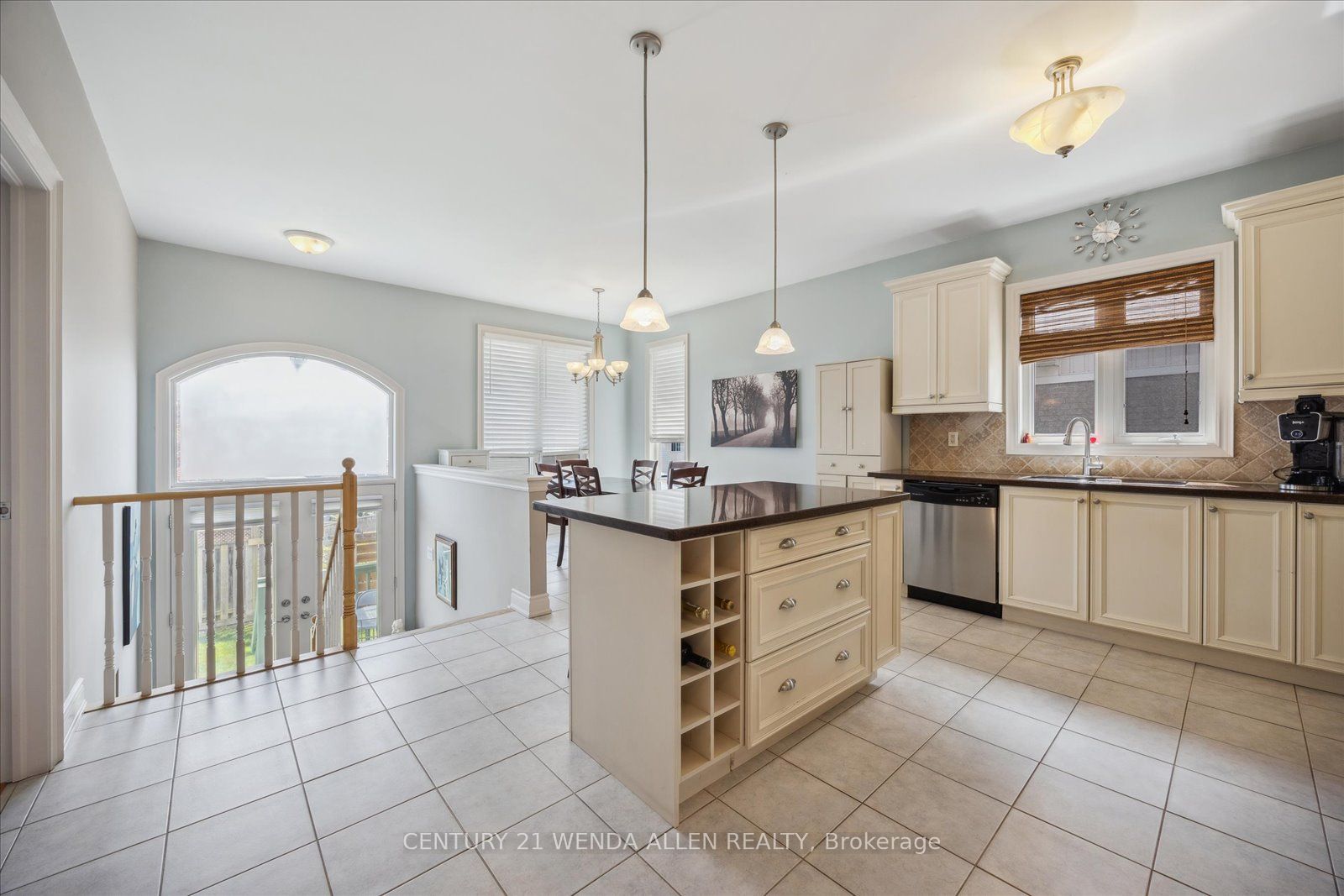 1433 Gord Vinson Ave