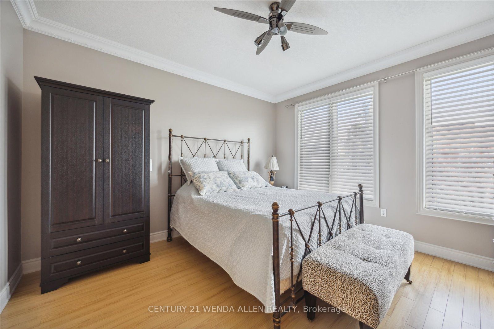 1433 Gord Vinson Ave