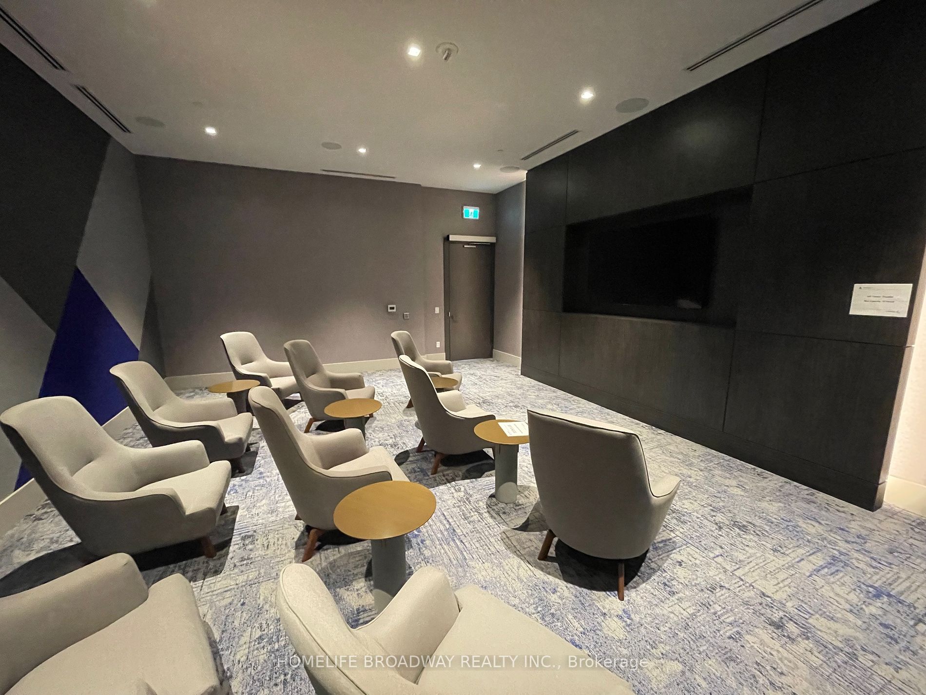 2550 Simcoe St, #2415