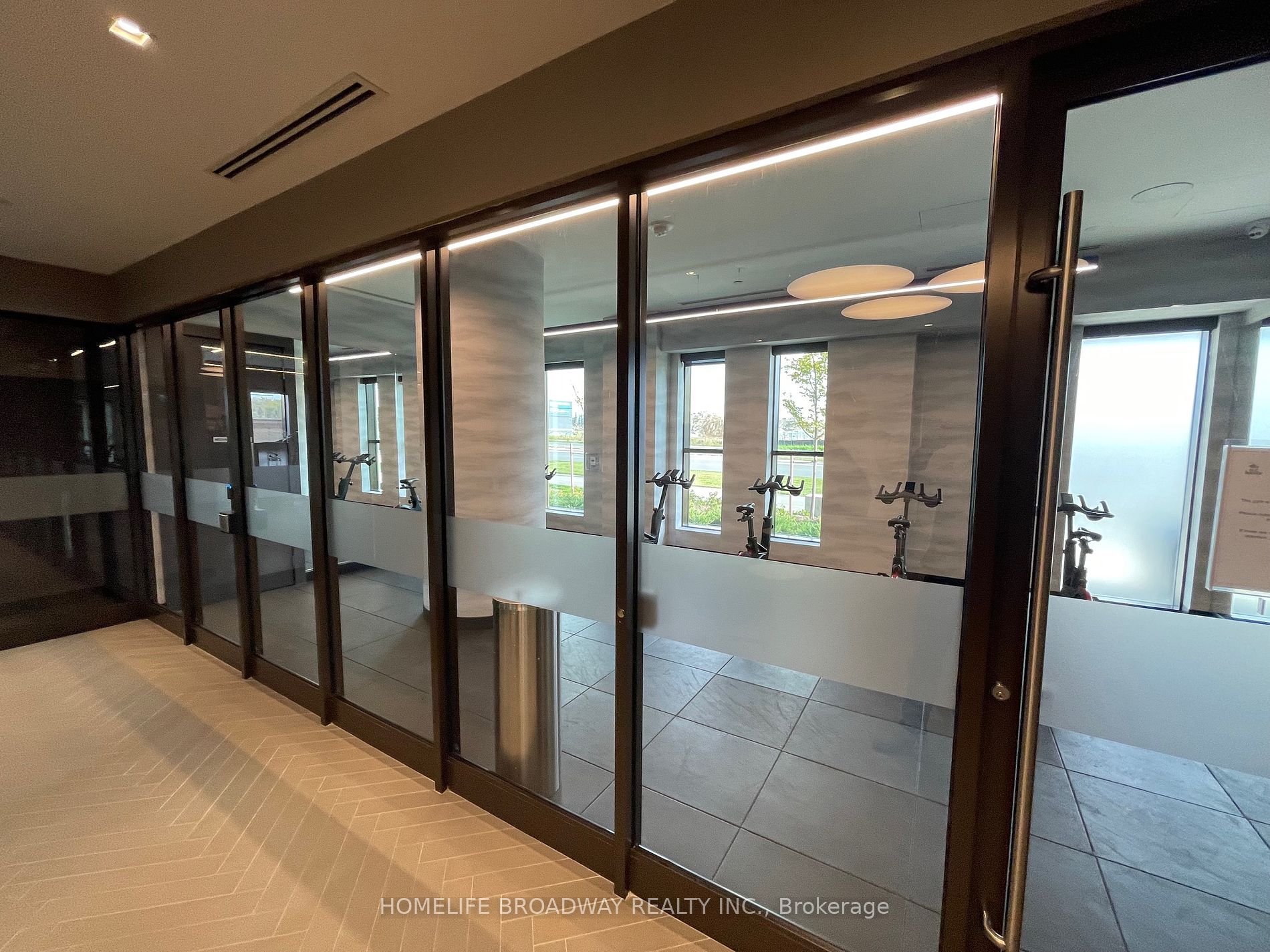2550 Simcoe St, #2415