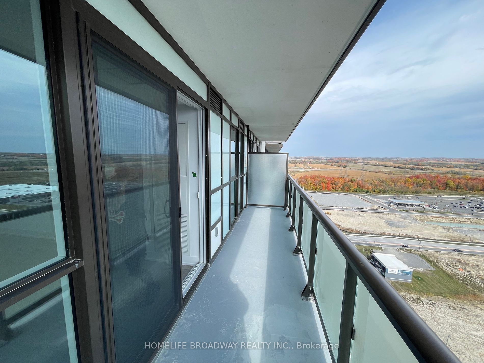 2550 Simcoe St, #2415
