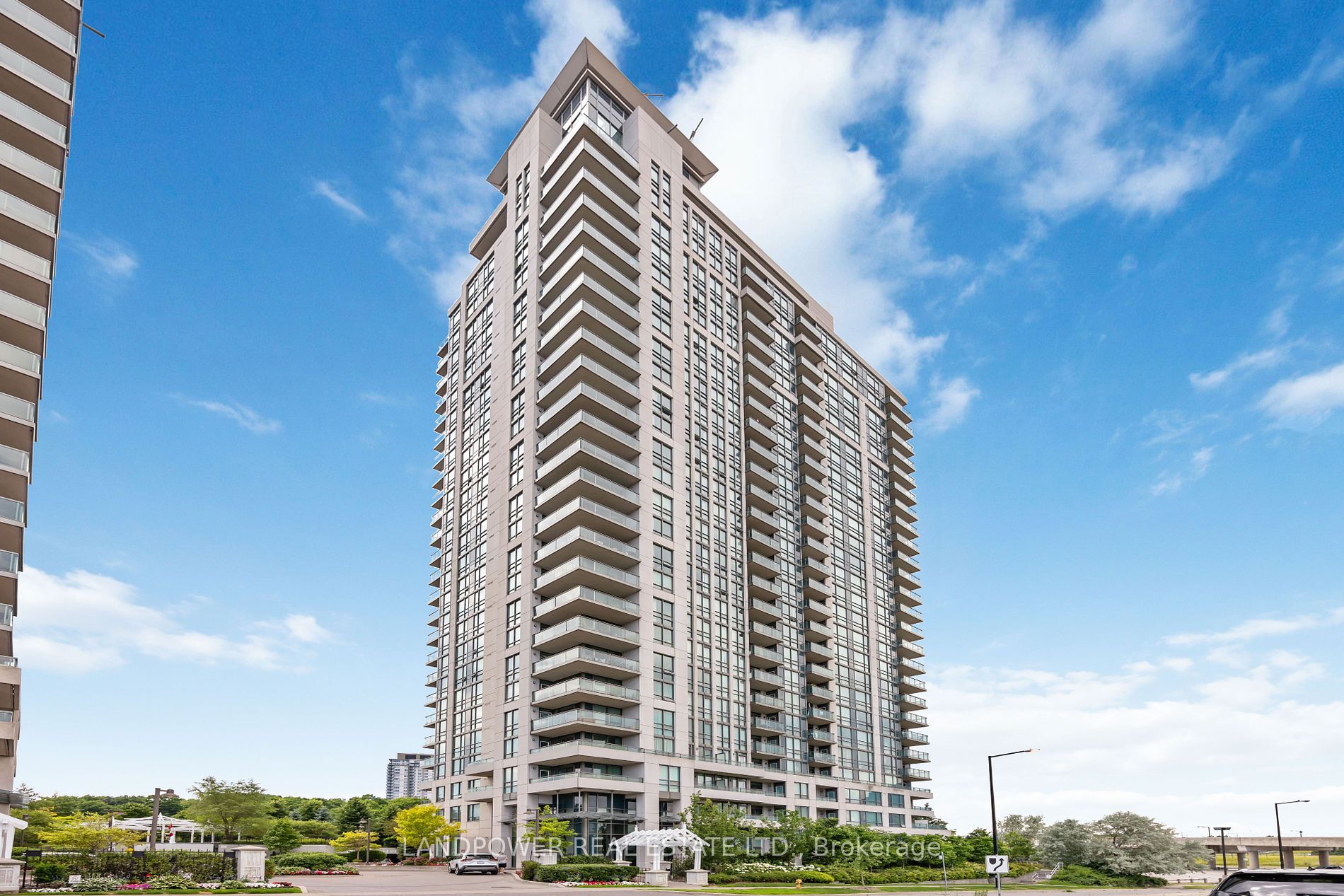 88 Grangeway Ave, #510