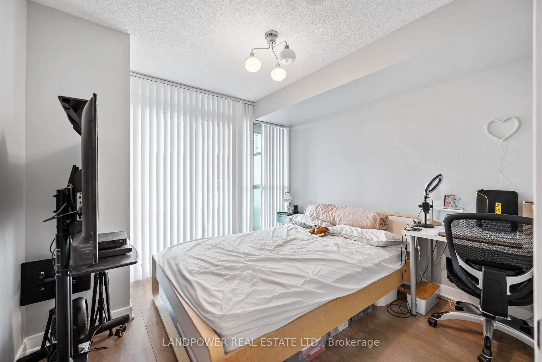 88 Grangeway Ave, #510