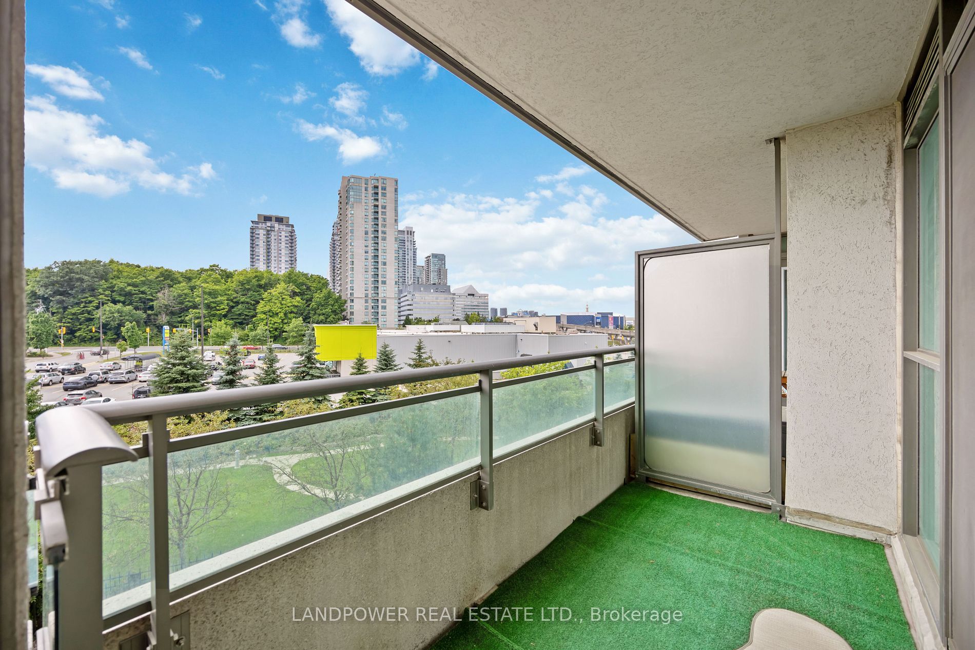 88 Grangeway Ave, #510