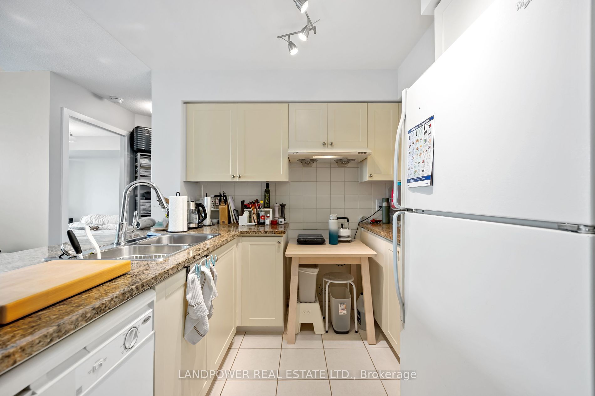 88 Grangeway Ave, #510