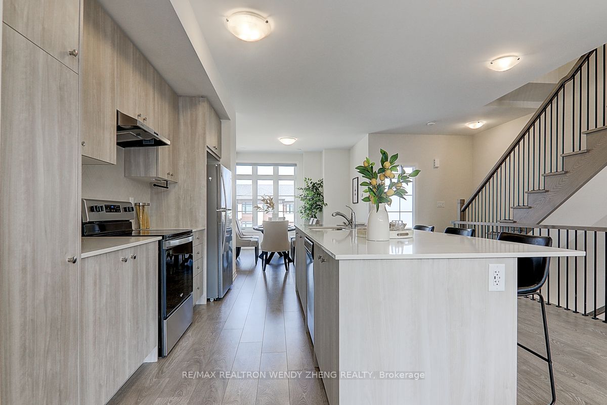 2726 Peter Matthews Dr