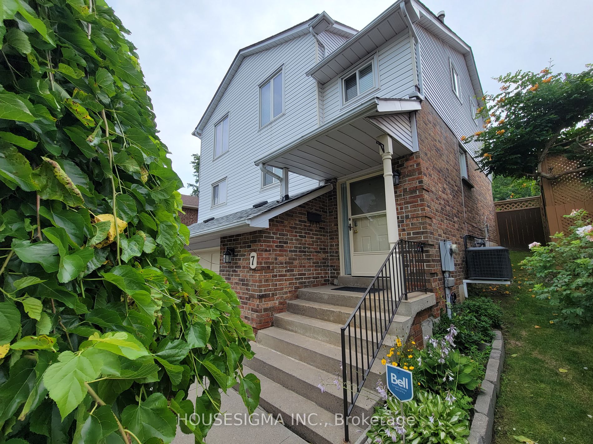 7 Wright Crescent