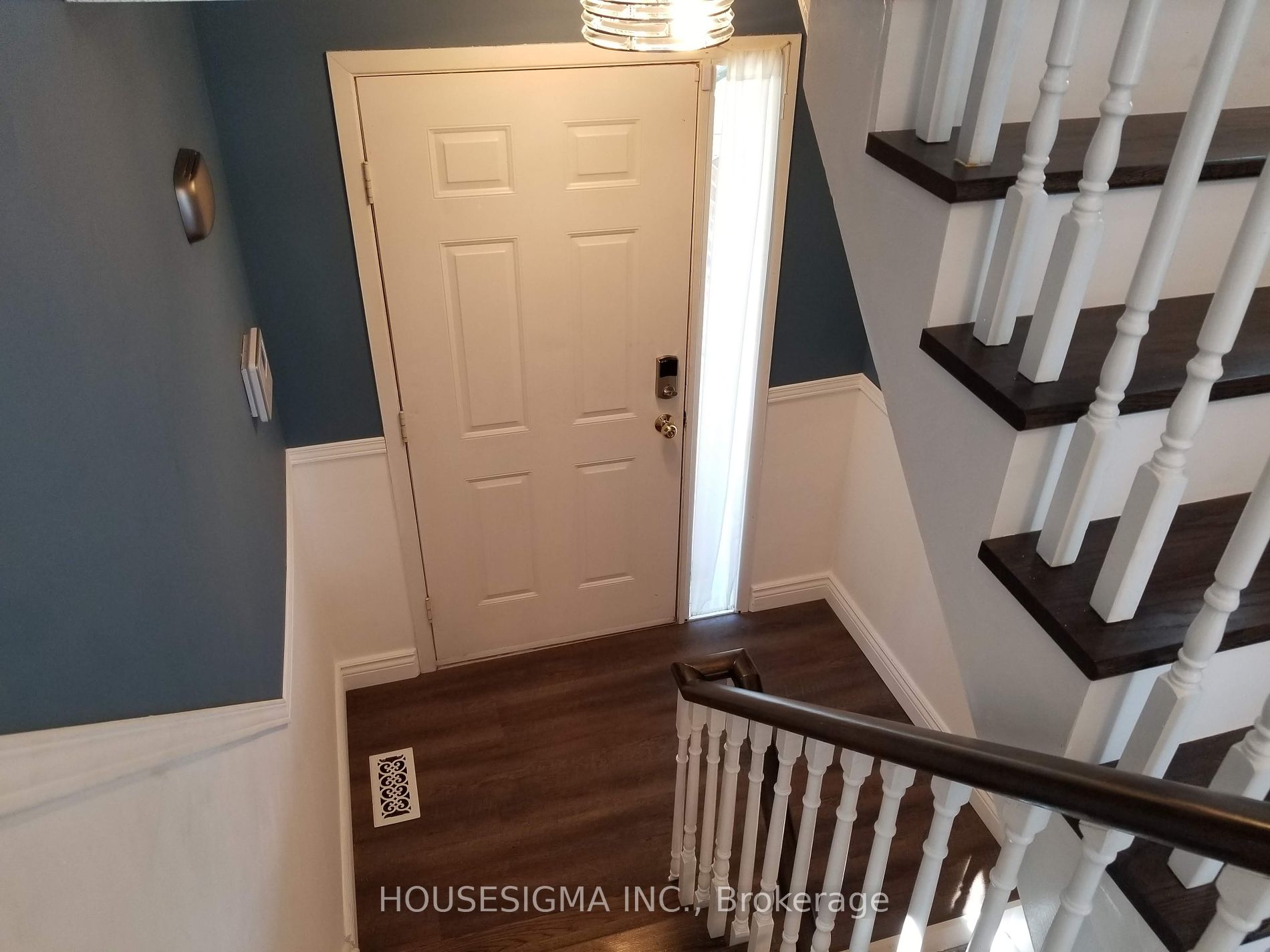 7 Wright Crescent