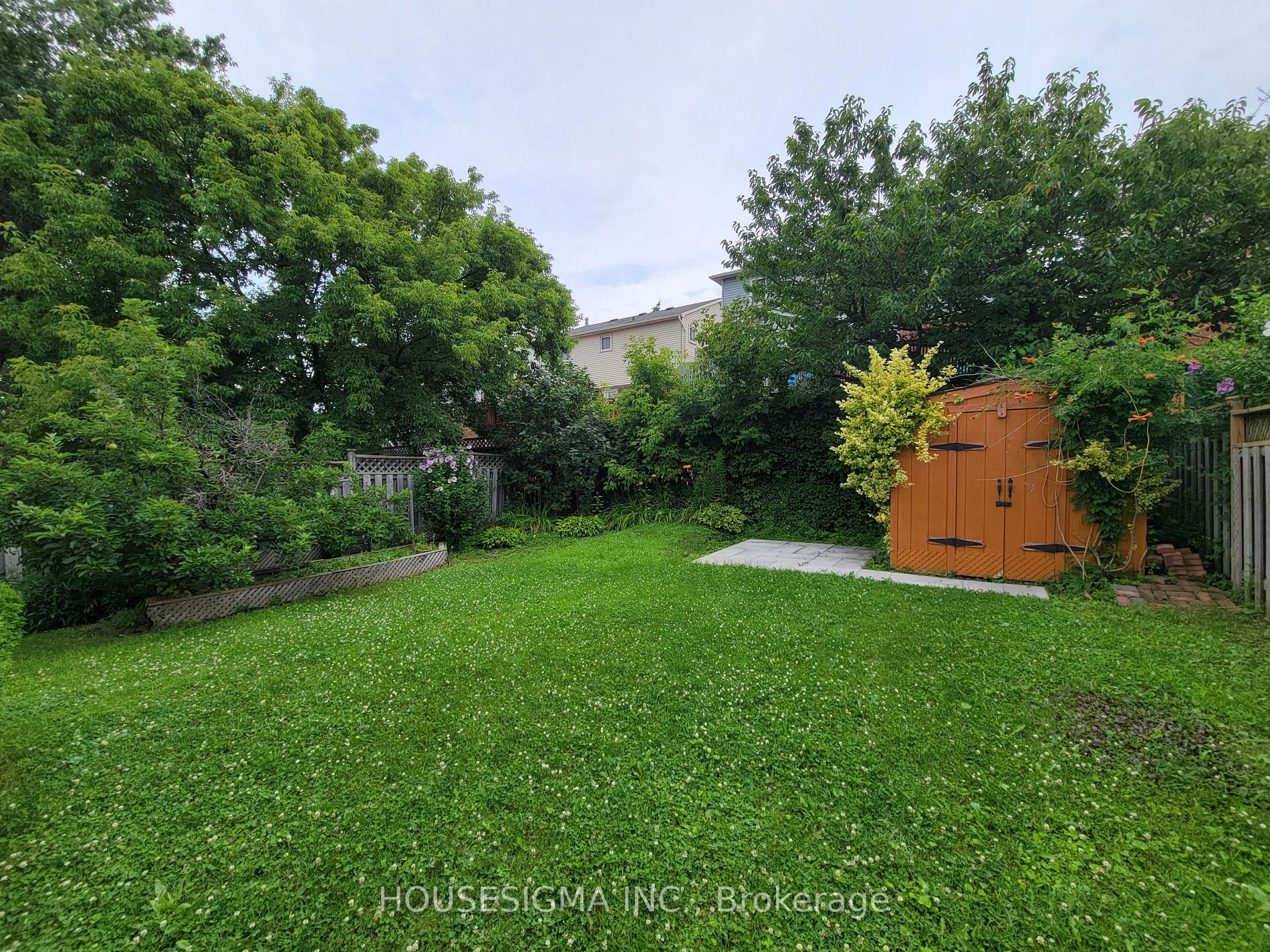 7 Wright Crescent