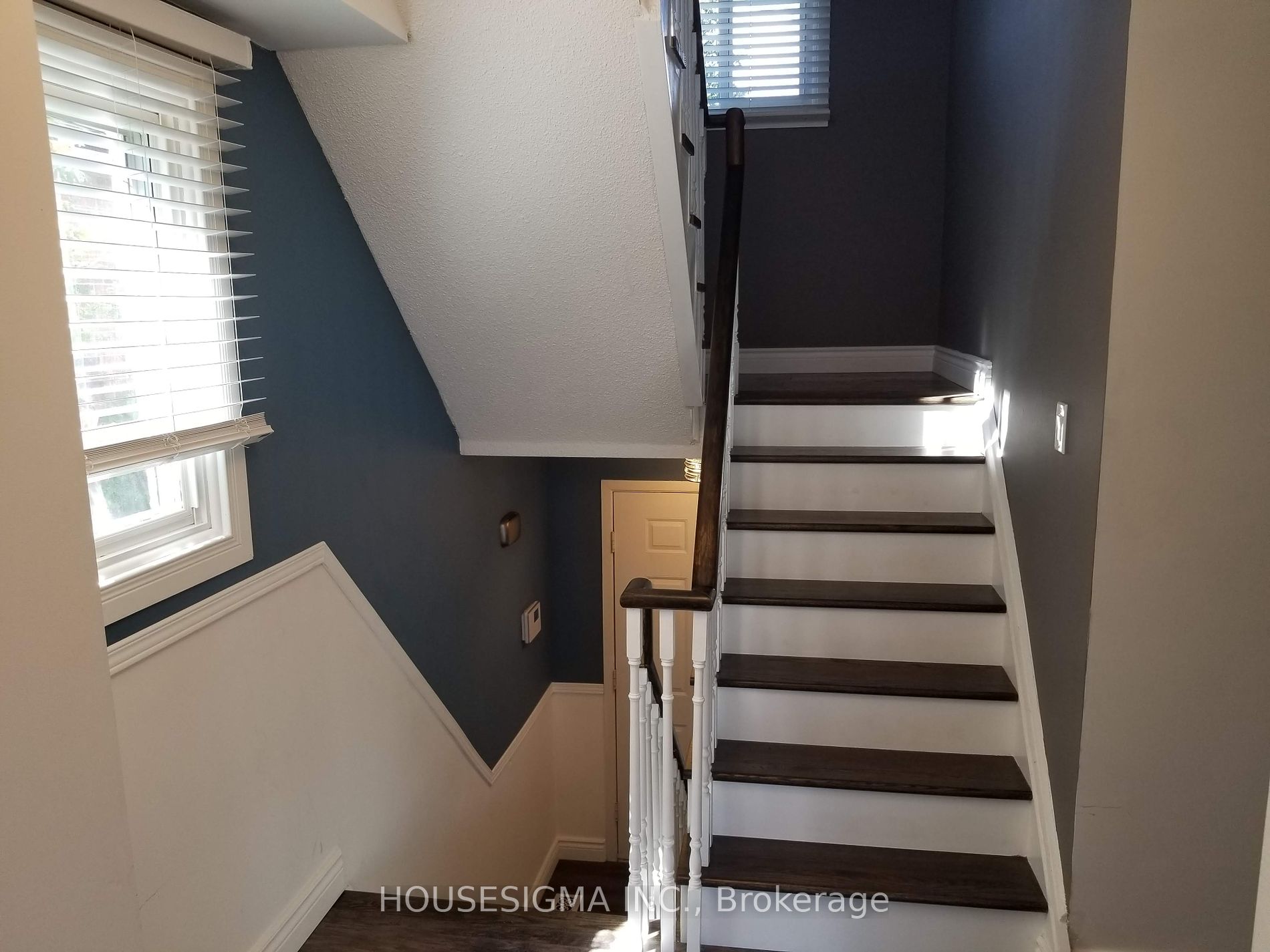 7 Wright Crescent