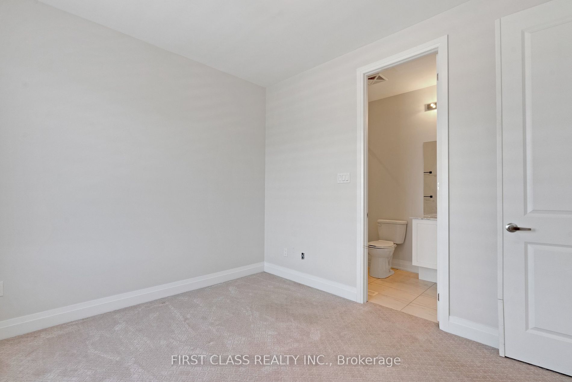 325 Lakebreeze Drive, #2