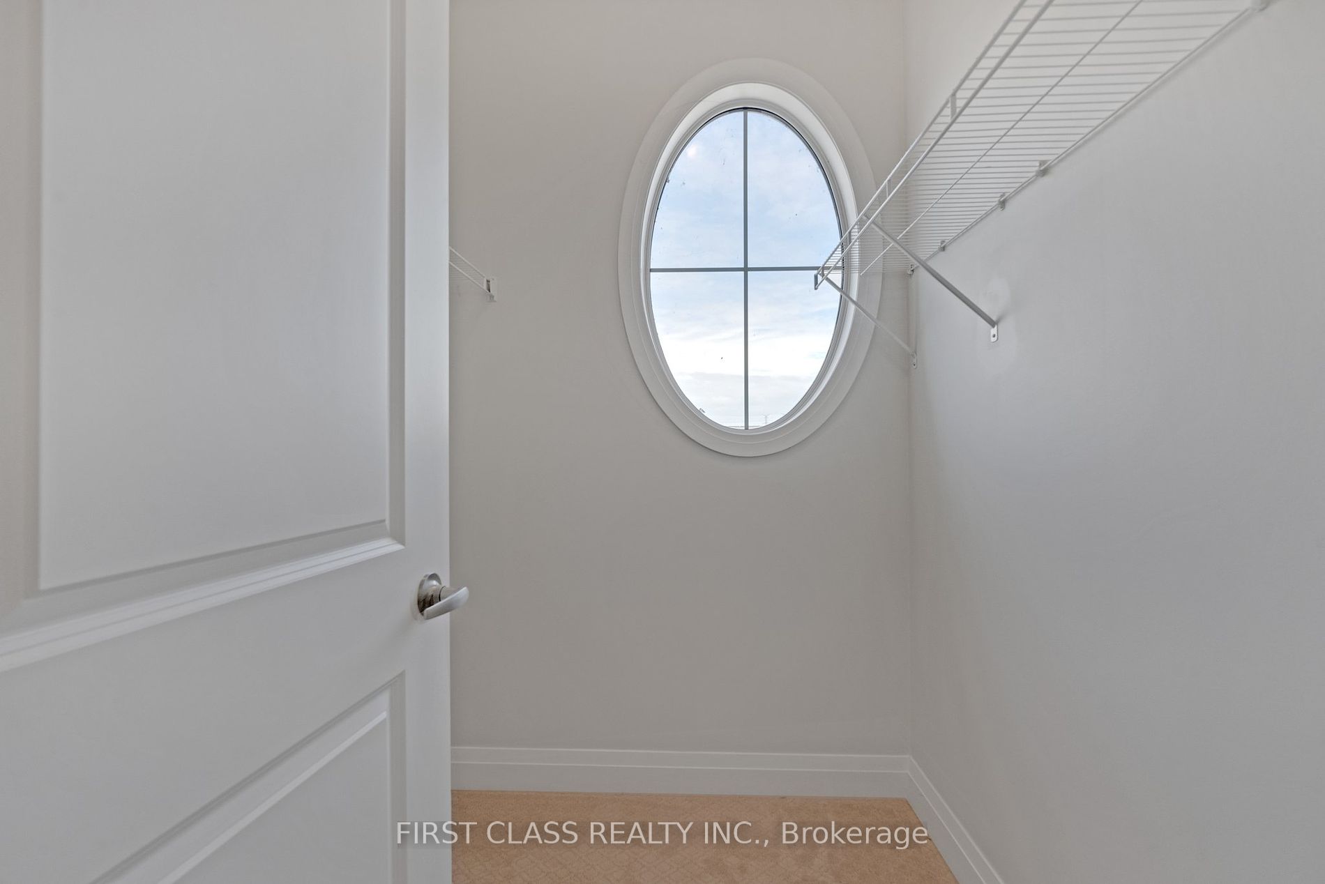 325 Lakebreeze Drive, #2