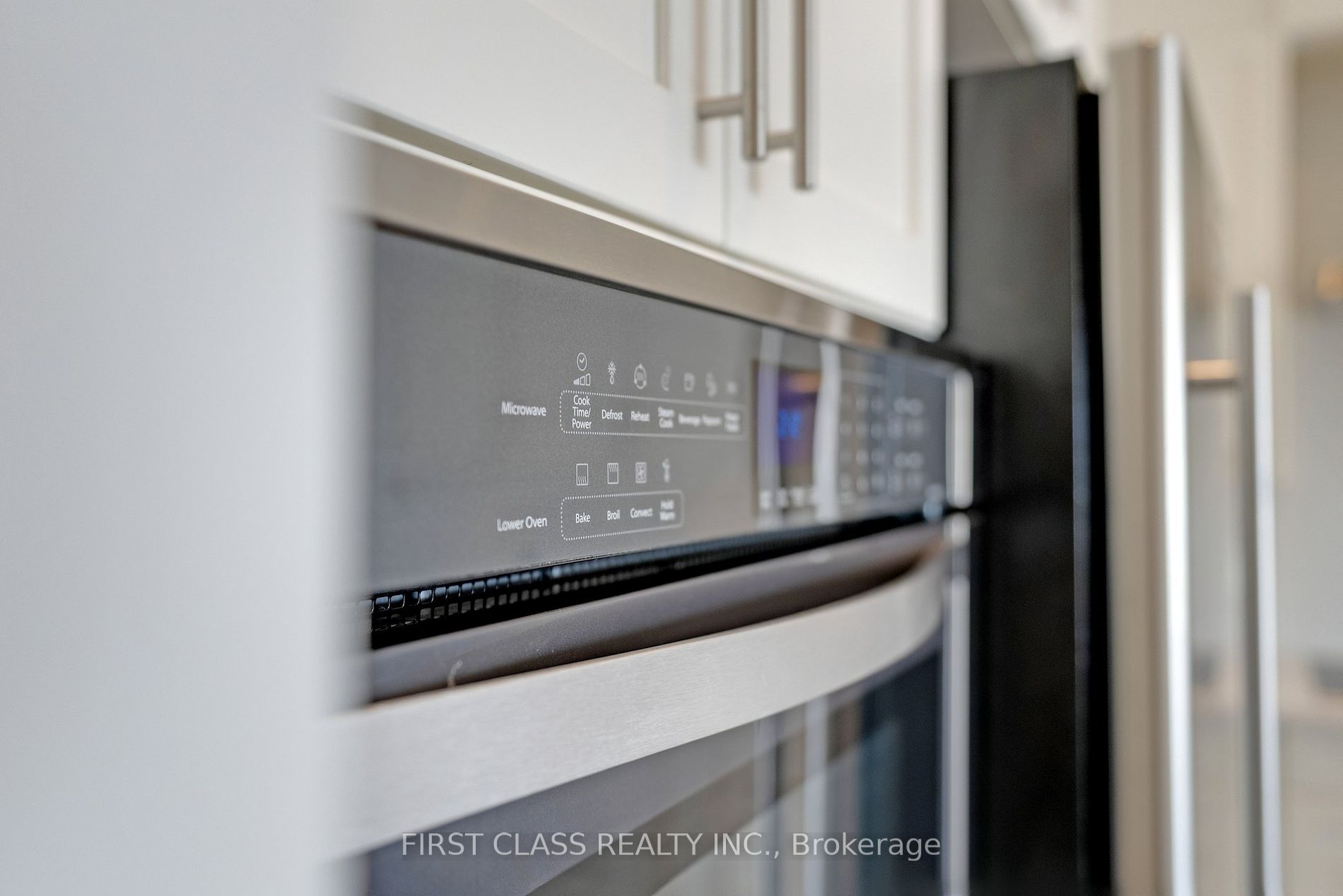 325 Lakebreeze Drive, #2