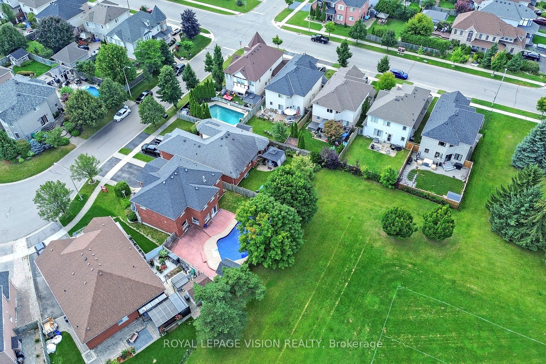 43 Mac Carl Crescent