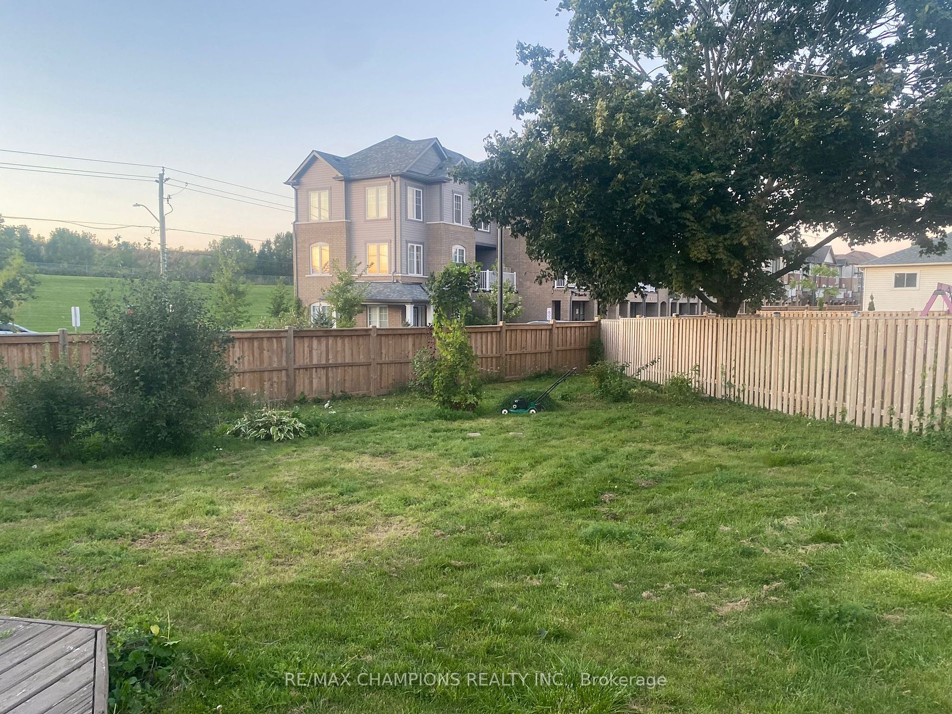 1411 Beaverbrook Crt