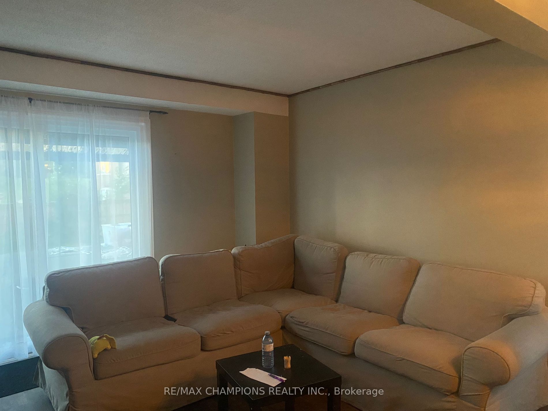 1411 Beaverbrook Crt