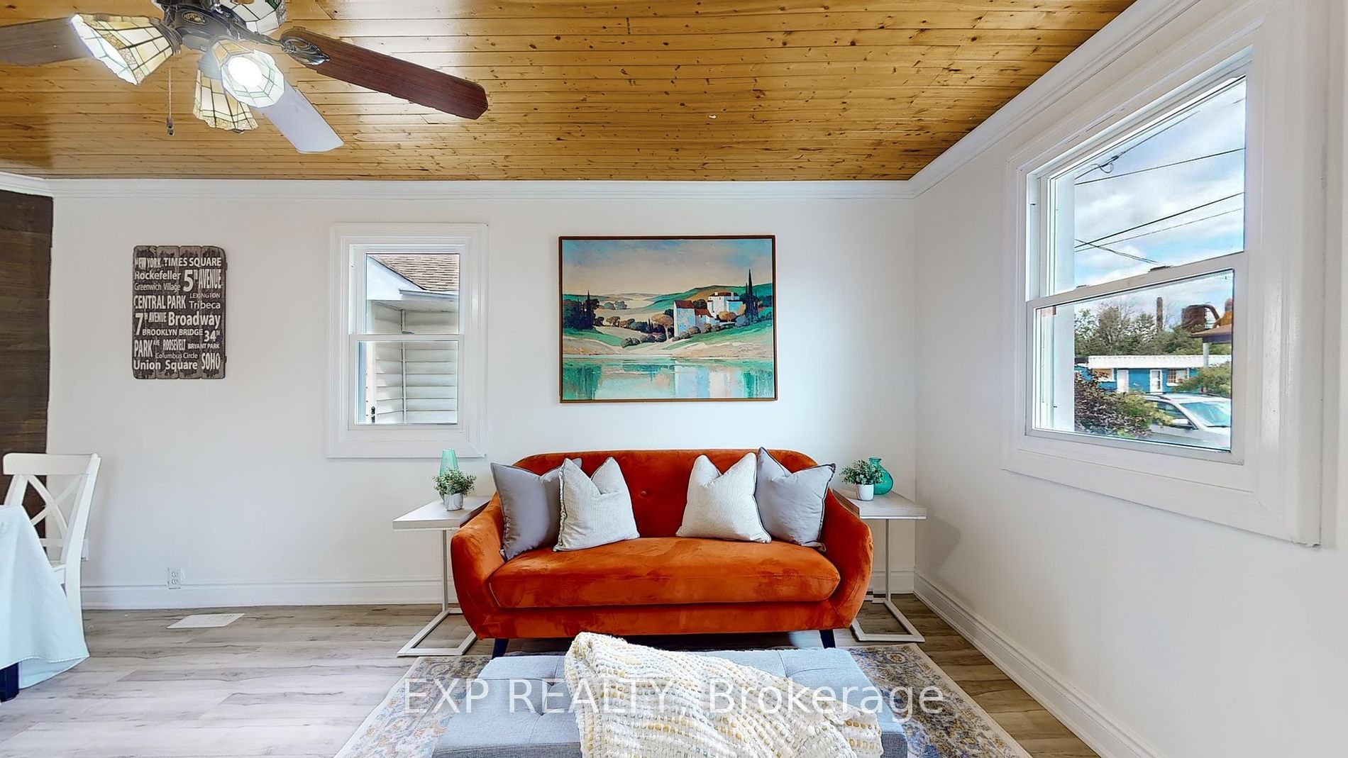 324 French St