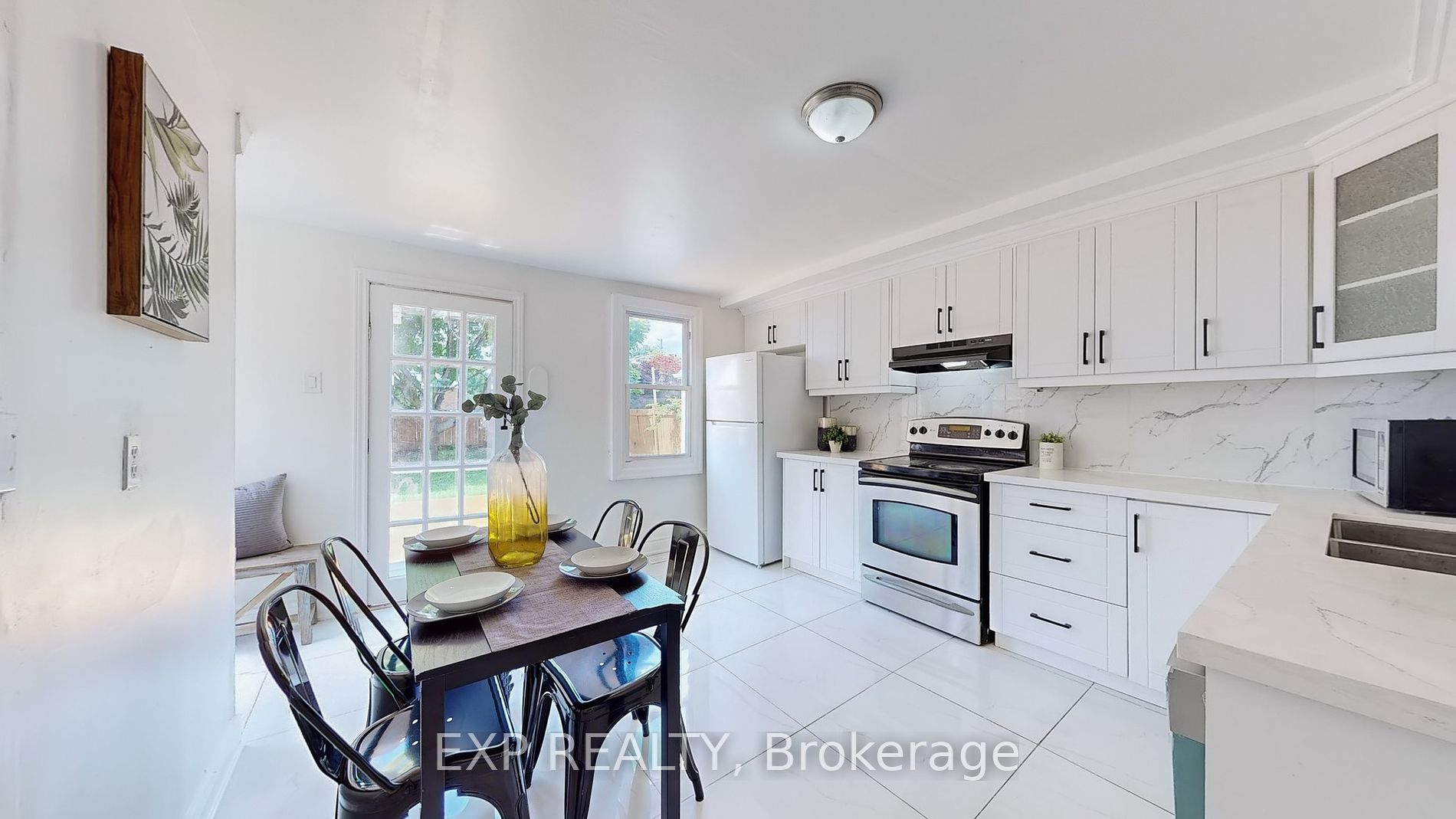 324 French St