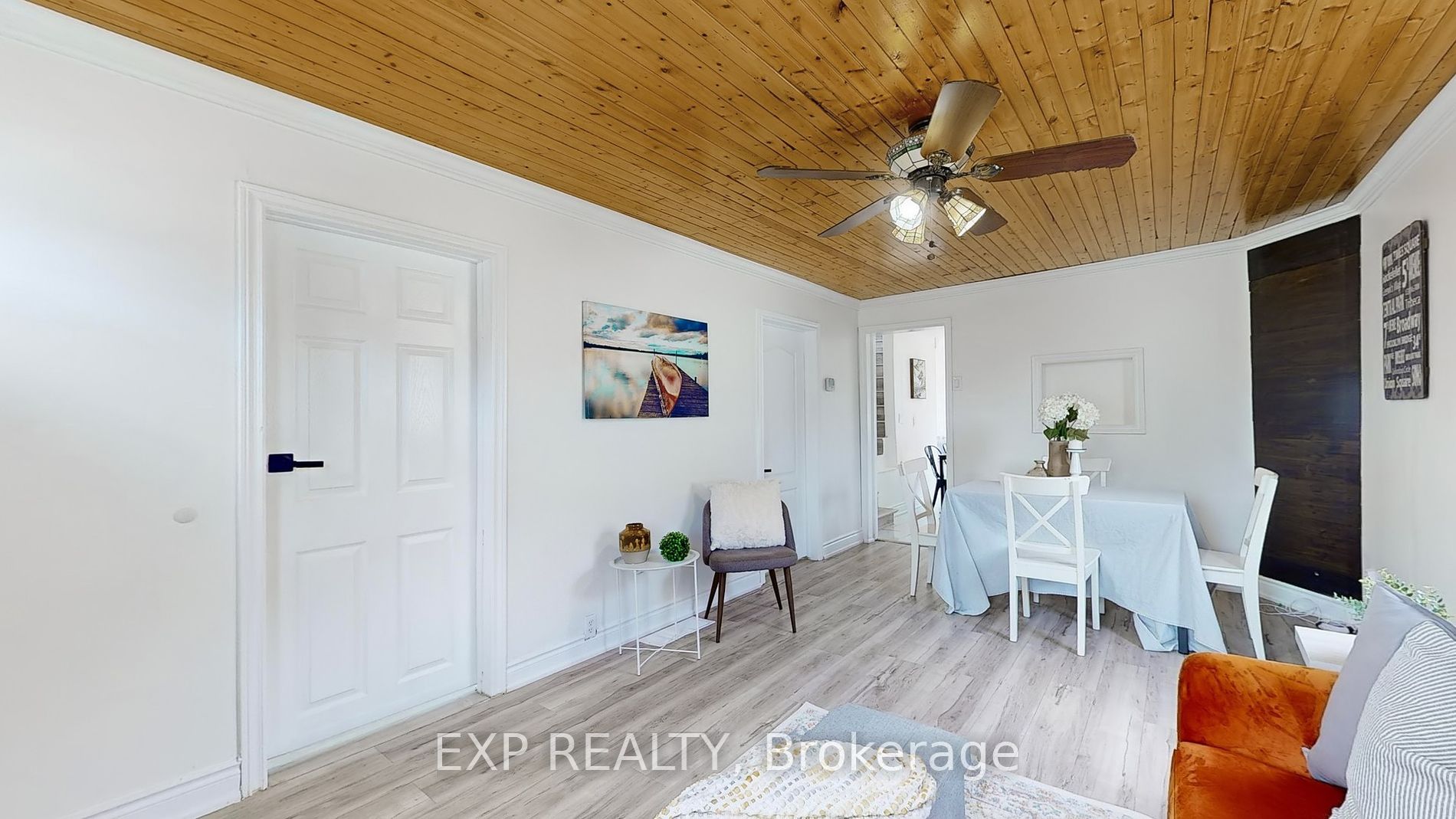 324 French St