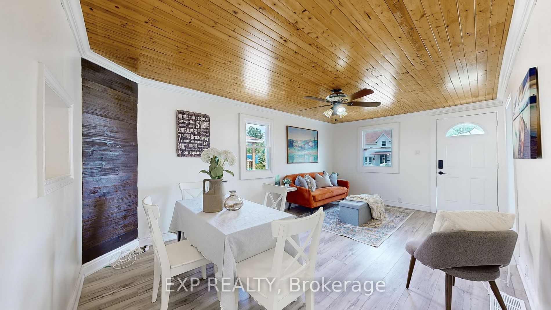 324 French St
