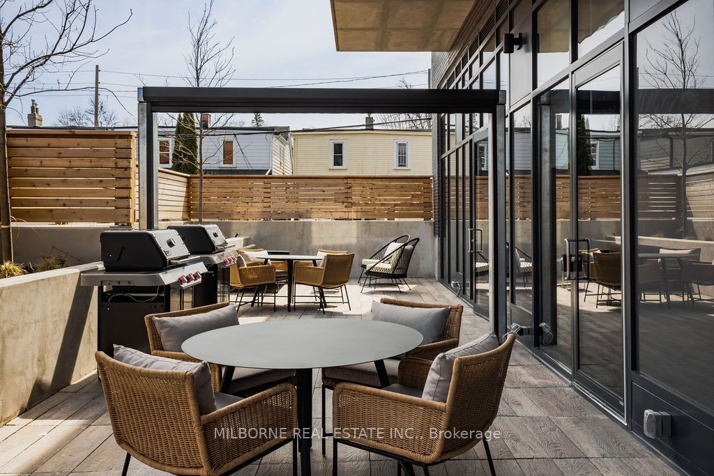2369 Danforth Ave, #219