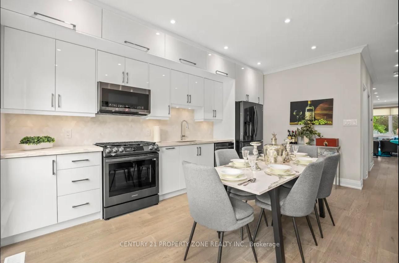 159 Boultbee Ave