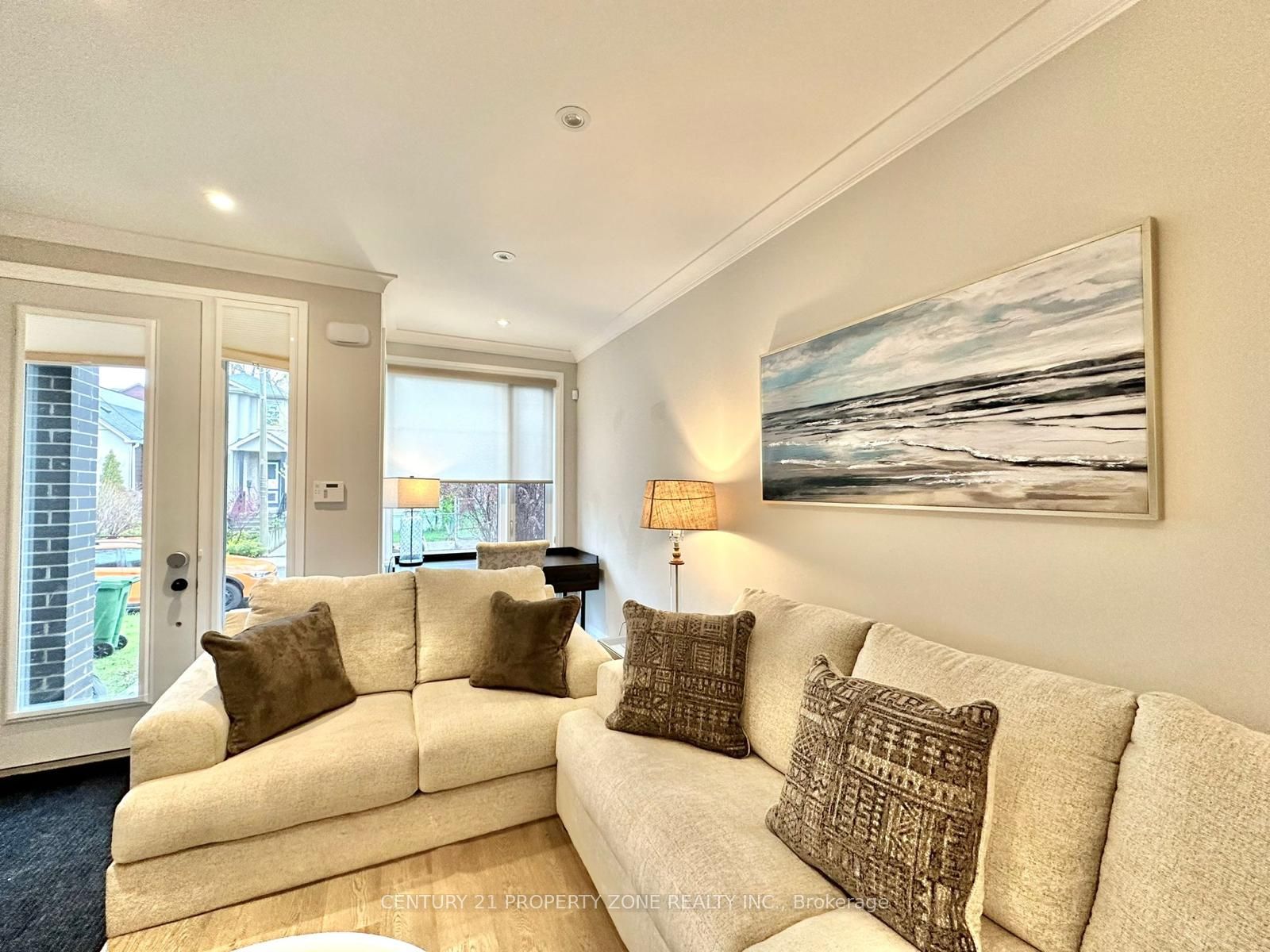 159 Boultbee Ave