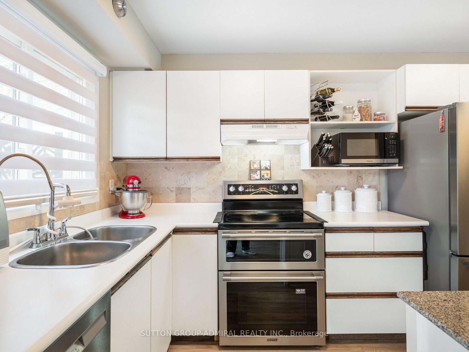 1934 Malden Cres