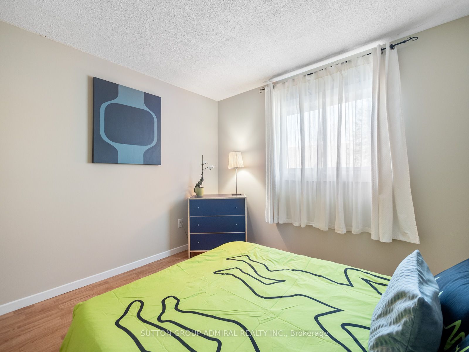 1934 Malden Cres