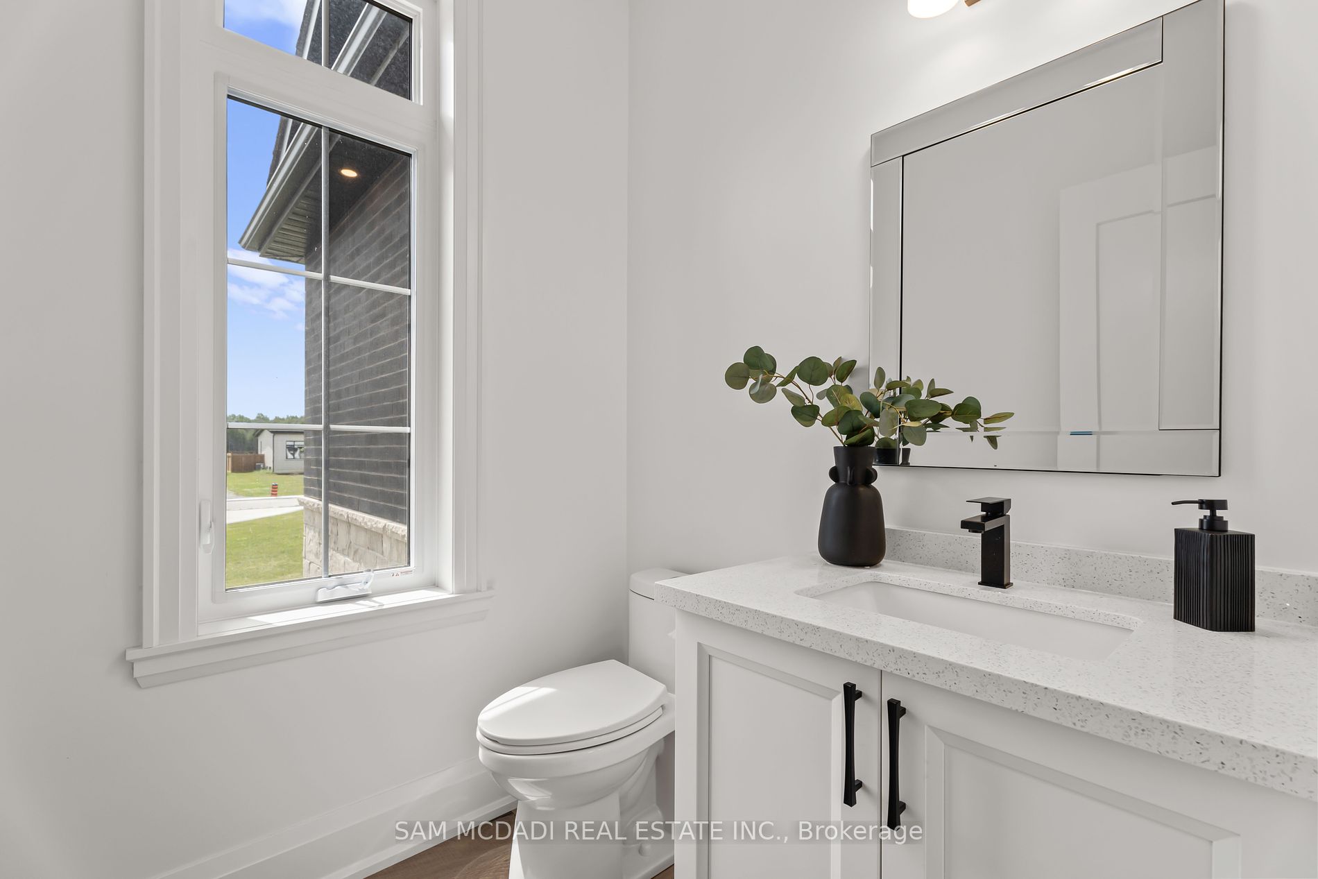 46 Charles Tilley Cres