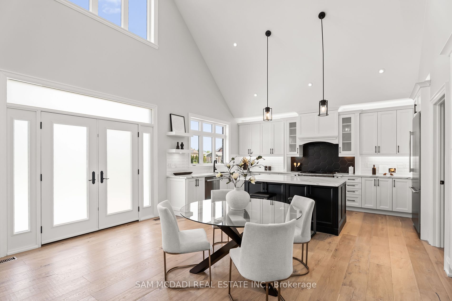 46 Charles Tilley Cres