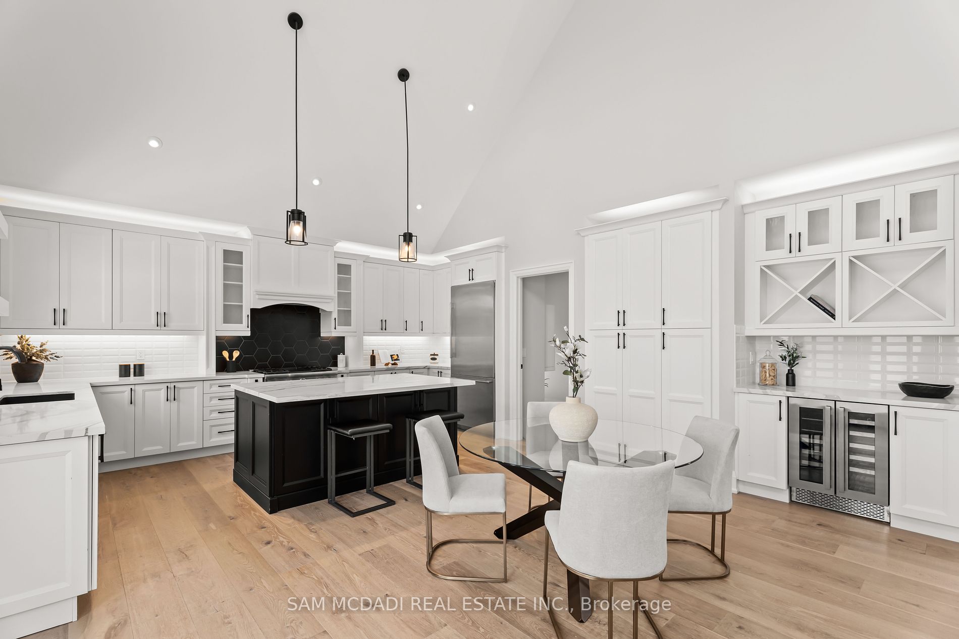 46 Charles Tilley Cres