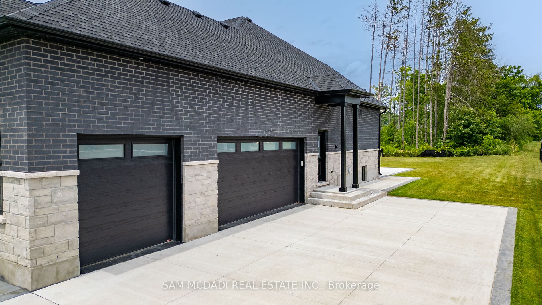 46 Charles Tilley Cres